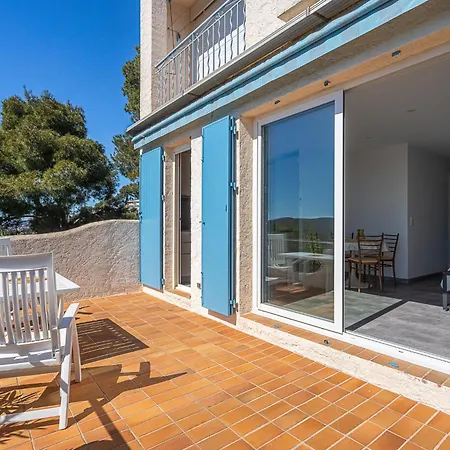 Les Bougainvillees By Interhome Appartement Le Lavandou