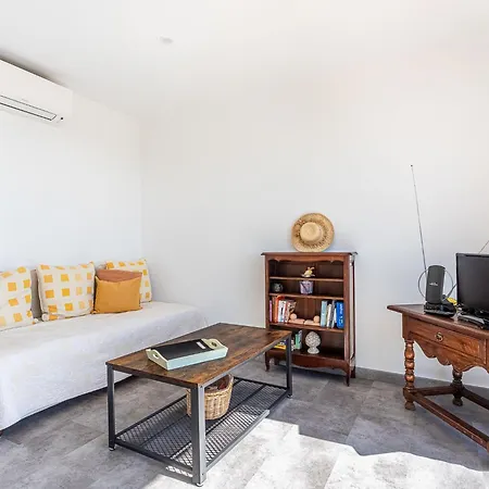 Les Bougainvillees By Interhome Appartement